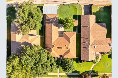 3927 High Summit Drive, Dallas, TX 75244 - Photo 35