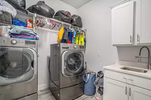 1824 Royal Lake Dr, Grand Prairie, TX 75052 - Photo 29