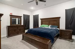 1824 Royal Lake Dr, Grand Prairie, TX 75052 - Photo 13