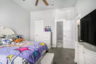 1824 Royal Lake Drive, Grand Prairie, TX 75052 - Photo 27