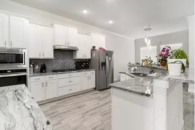 1824 Royal Lake Drive, Grand Prairie, TX 75052 - Photo 9