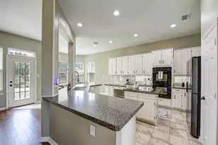 3622 Flagstone Dr, Carrollton, TX 75007 - Photo 15