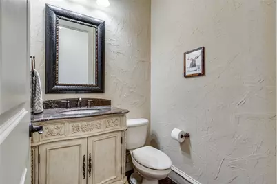 4045 Winsor Drive, Farmers Branch, TX 75244 - Photo 19