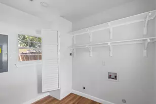 709 N Buffalo Ave, Cleburne, TX 76033 - Photo 17