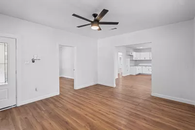 709 N Buffalo Avenue, Cleburne, TX 76033 - Photo 7