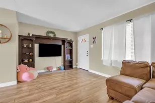 2311 Arcady Ln, Lancaster, TX 75134 - Photo 3