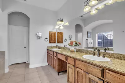 2817 Spring Hollow Court, Highland Village, TX 75077 - Photo 19