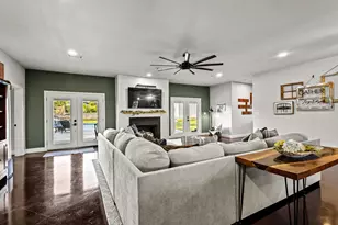 979 Mitchell Rd, Sherman, TX 75090 - Photo 13