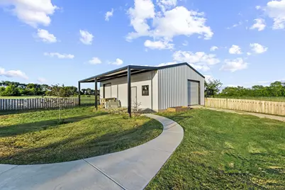 979 Mitchell Road, Sherman, TX 75090 - Photo 33