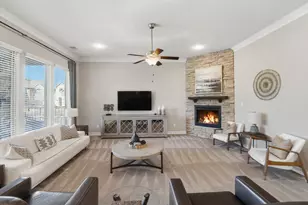 7945 Forest Lakes Dr, North Richland Hills, TX 76182 - Photo 9