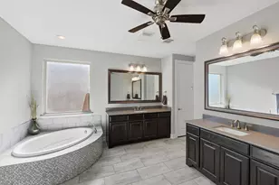 7945 Forest Lakes Dr, North Richland Hills, TX 76182 - Photo 19