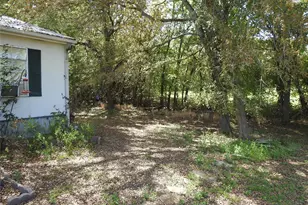 421 Co Rd 2905, Dodd City, TX 75438 - Photo 19