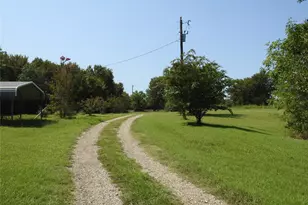 421 Co Rd 2905, Dodd City, TX 75438 - Photo 29