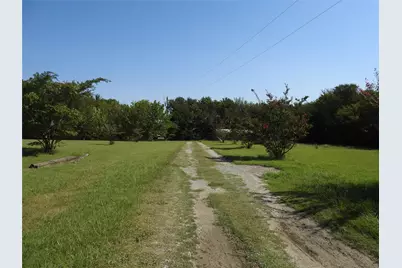 421 County Road 2905, Dodd City, TX 75438 - Photo 5