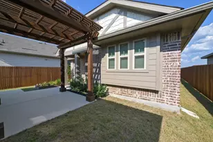 933 King St, Aubrey, TX 76227 - Photo 27