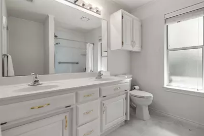 8911 Magnolia Vale Drive, Granbury, TX 76049 - Photo 29