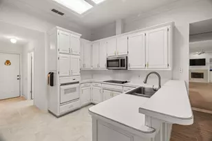 8911 Magnolia Vale Dr, Granbury, TX 76049 - Photo 17