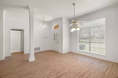 8911 Magnolia Vale Drive, Granbury, TX 76049 - Photo 13