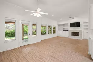 8911 Magnolia Vale Dr, Granbury, TX 76049 - Photo 11