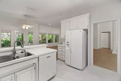 8911 Magnolia Vale Drive, Granbury, TX 76049 - Photo 19