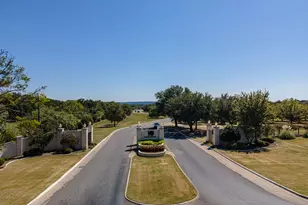 8911 Magnolia Vale Dr, Granbury, TX 76049 - Photo 37