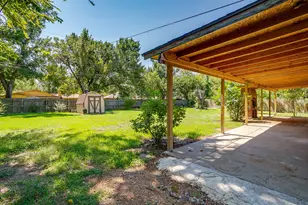 2728 Foxcroft Cir, Denton, TX 76209 - Photo 35