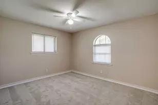 2728 Foxcroft Cir, Denton, TX 76209 - Photo 33