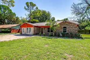 2728 Foxcroft Cir, Denton, TX 76209 - Photo 3