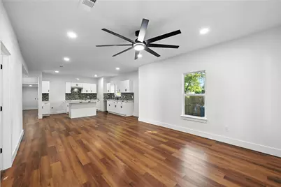 1629 Pine Street, Dallas, TX 75215 - Photo 9