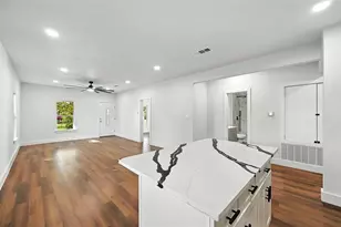 1629 Pine St, Dallas, TX 75215 - Photo 15