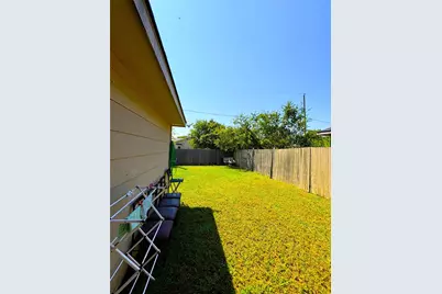 1706 E Arlington Avenue, Fort Worth, TX 76104 - Photo 27
