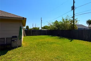 1706 E Arlington Ave, Fort Worth, TX 76104 - Photo 29