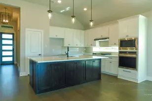 13821 Riola Dr, Little Elm, TX 75068 - Photo 7