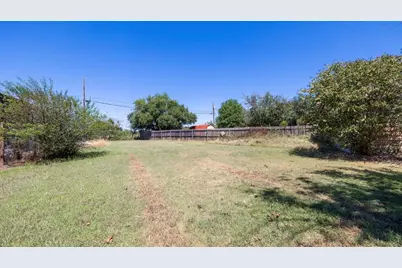 207 Lori Lane, Brownwood, TX 76801 - Photo 31