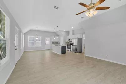 1016 E Cannon Street, Fort Worth, TX 76104 - Photo 9