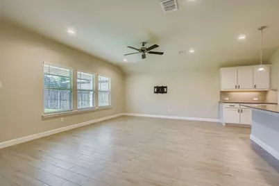 429 Valentine Court, Burleson, TX 76028 - Photo 5