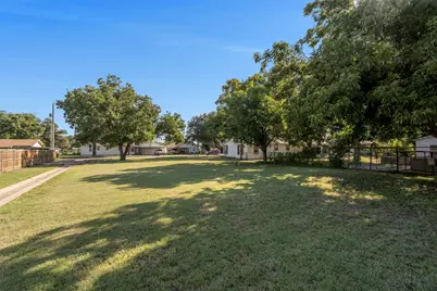 1008 W Hamilton Street, Olney, TX 76374 - Photo 29