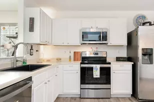 5357 Kingsknowe Pkwy, Fort Worth, TX 76135 - Photo 15