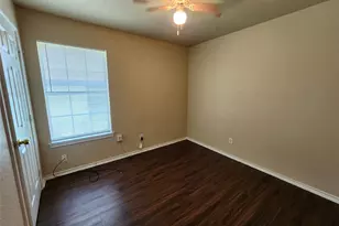 1431 E Robert St, Fort Worth, TX 76104 - Photo 17