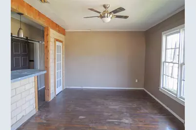1001 E Lindsey Street, Breckenridge, TX 76424 - Photo 3