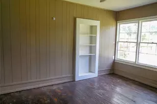 1001 E Lindsey St, Breckenridge, TX 76424 - Photo 19