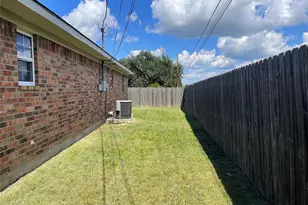 313 Jefferson St, Fairfield, TX 75840 - Photo 25