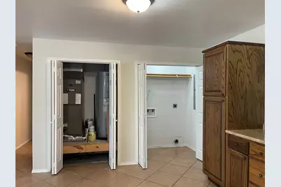 313 Jefferson Street, Fairfield, TX 75840 - Photo 11