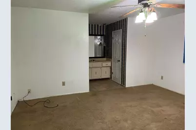 2230 Meadow Glen Drive, Garland, TX 75044 - Photo 11