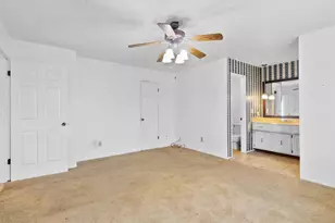 2230 Meadowglen Dr, Garland, TX 75044 - Photo 5