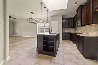 9921 Chrysalis Drive, Fort Worth, TX 76131 - Photo 11