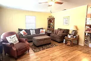 407 N Files St, Itasca, TX 76055 - Photo 3