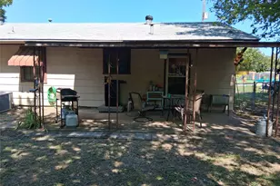 407 N Files St, Itasca, TX 76055 - Photo 25