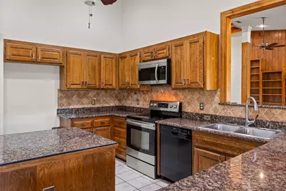 7508 Ravenswood Road, Granbury, TX 76049 - Photo 17