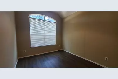 10901 Camelot Drive, Frisco, TX 75035 - Photo 9